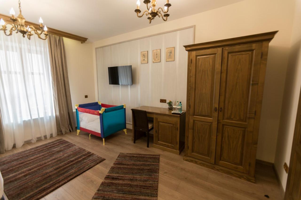 Pensiunea Kant Sibiu Esterno foto
